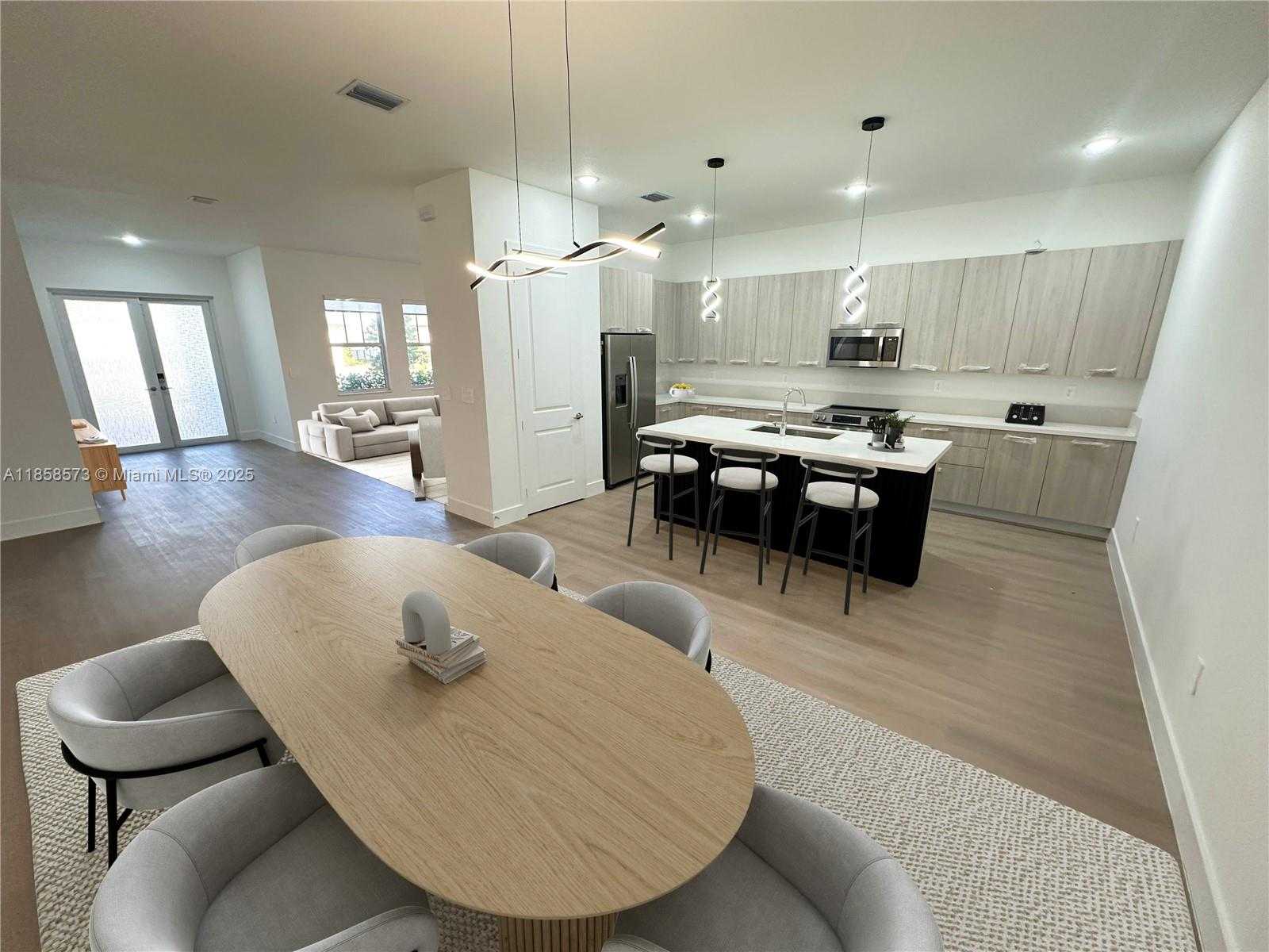 Small Image of 12336 SOUTH WEST 43RD CT, Davie Number 8
