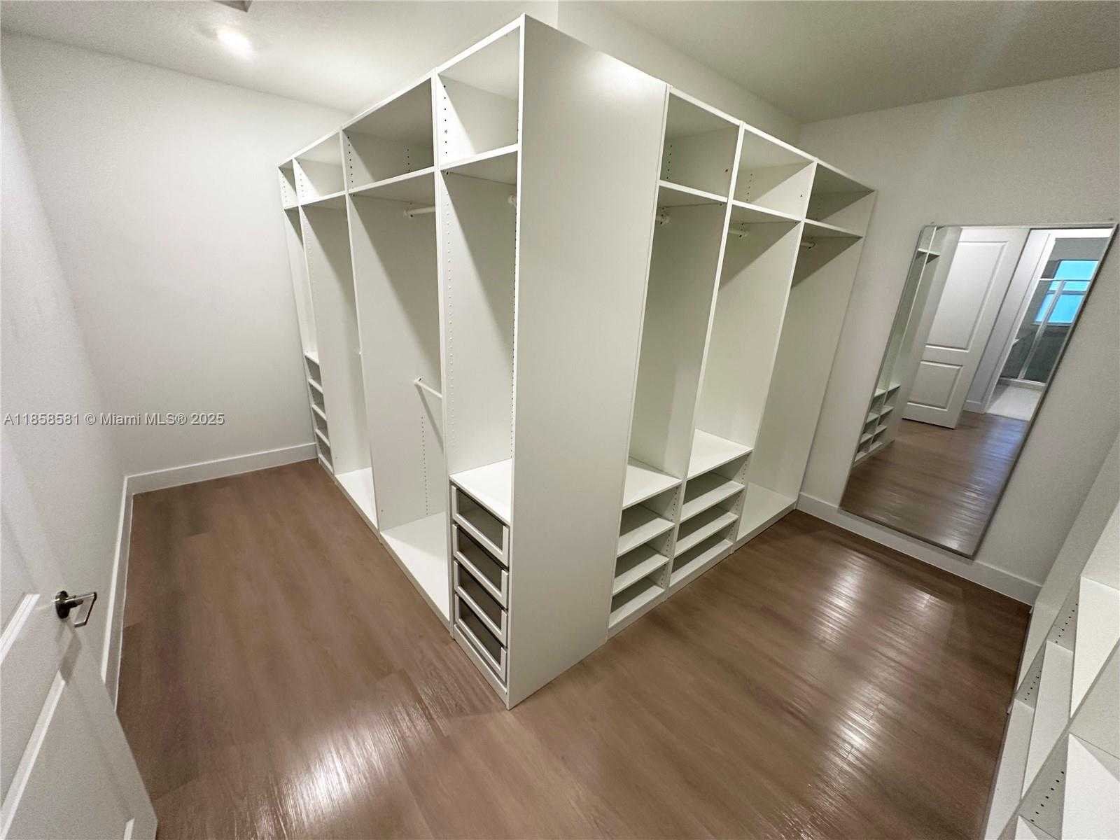 Small Image of 12239 SOUTH WEST 43RD ST, Davie Number 16