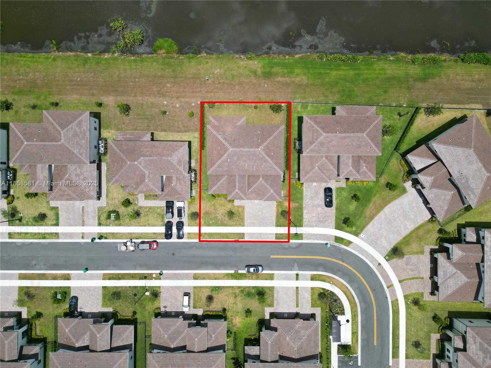 Small Image of 12239 SOUTH WEST 43RD ST, Davie Number 30