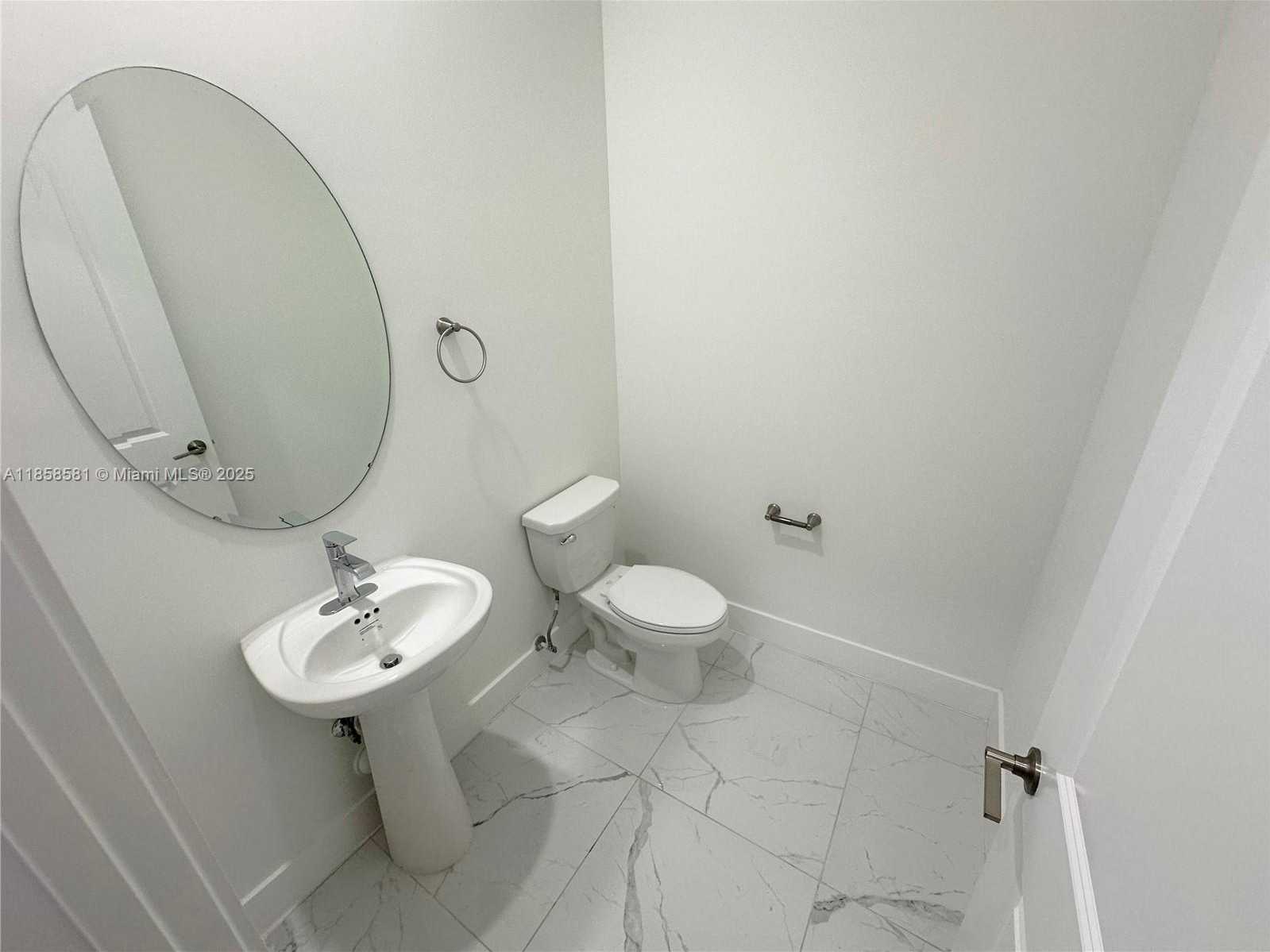 Small Image of 12239 SOUTH WEST 43RD ST, Davie Number 5