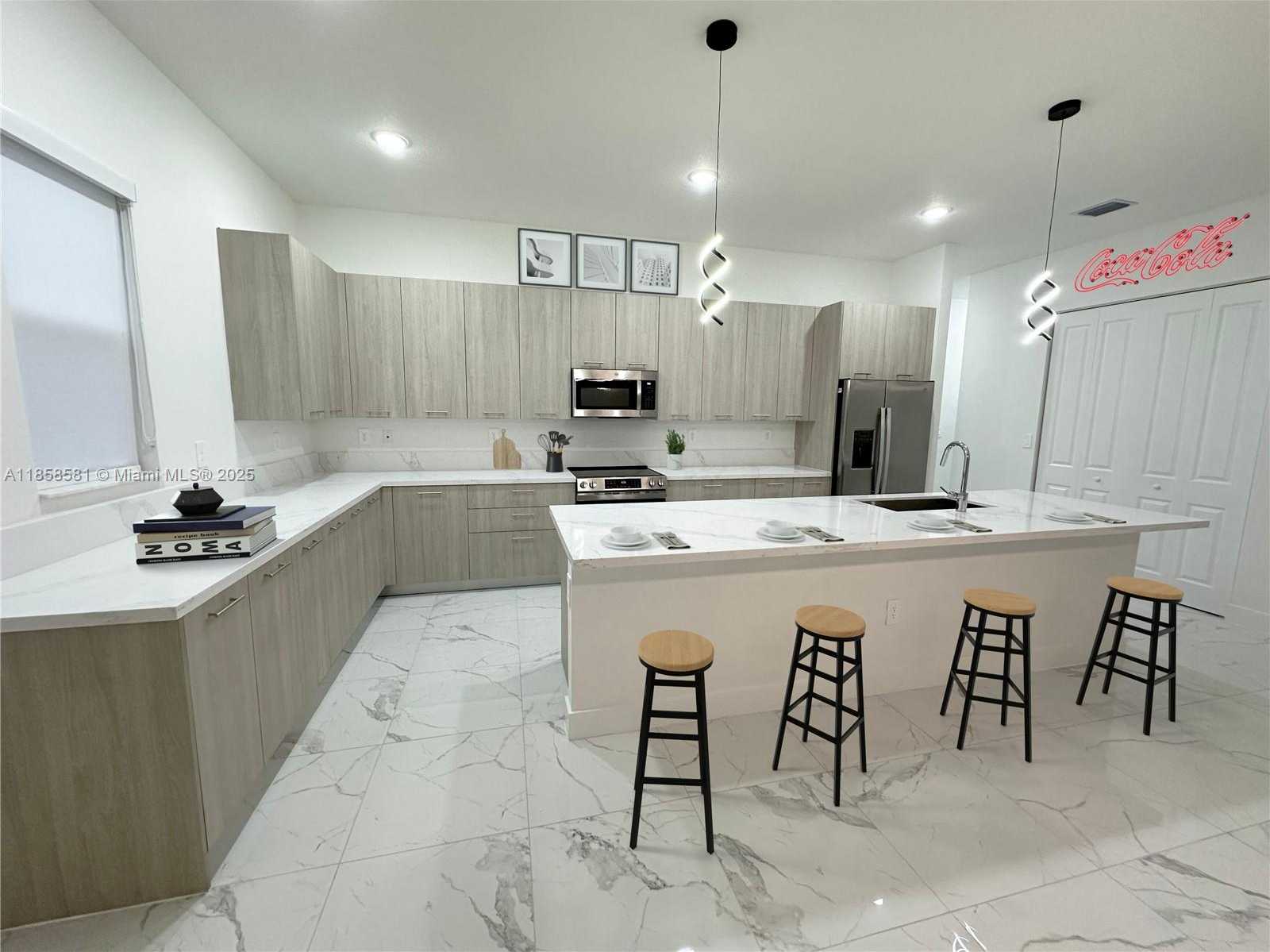 Small Image of 12239 SOUTH WEST 43RD ST, Davie Number 8
