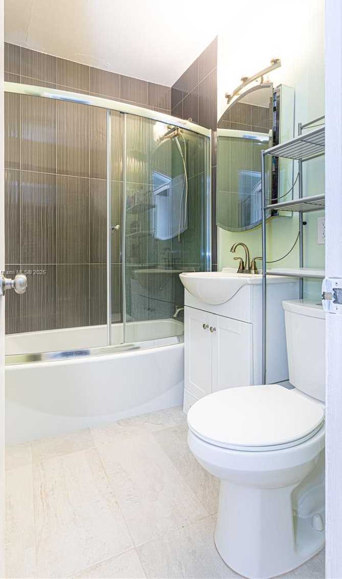 Small Image of 921 NORTH 31ST CT, Hollywood Number 20