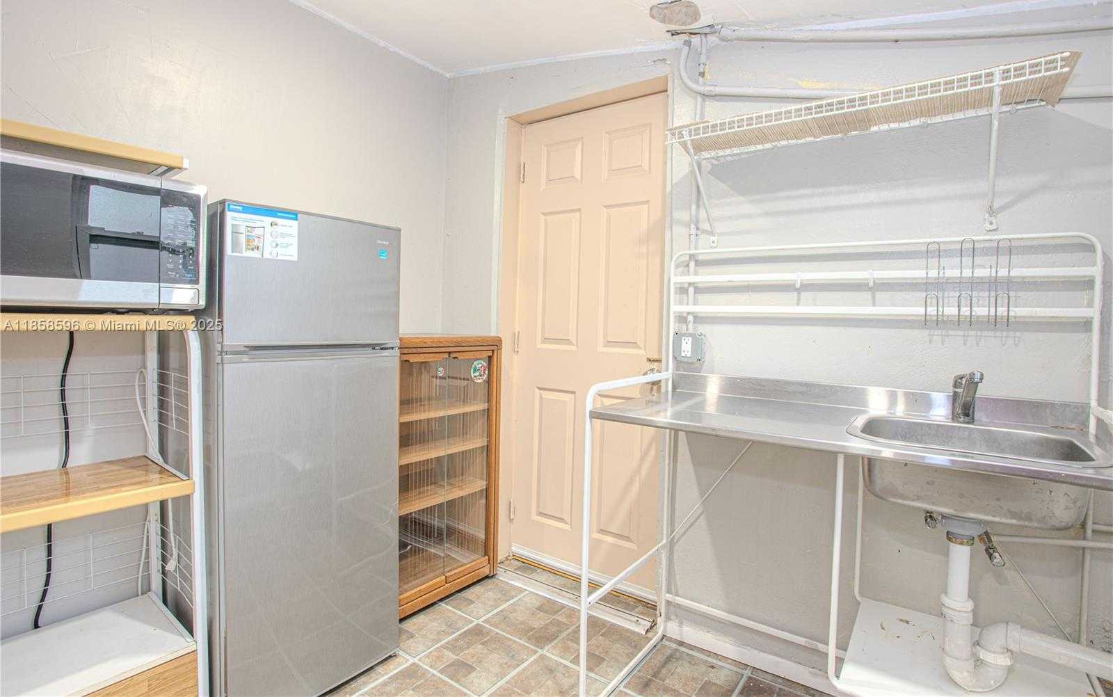 Small Image of 921 NORTH 31ST CT, Hollywood Number 23