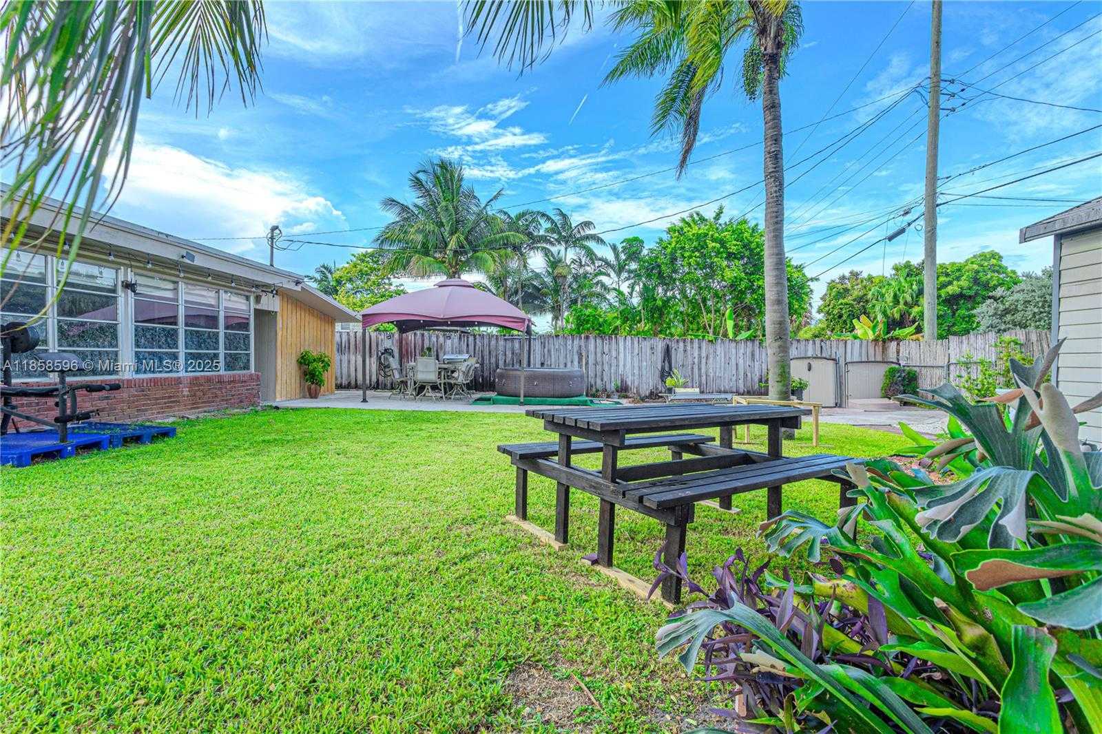 Small Image of 921 NORTH 31ST CT, Hollywood Number 37