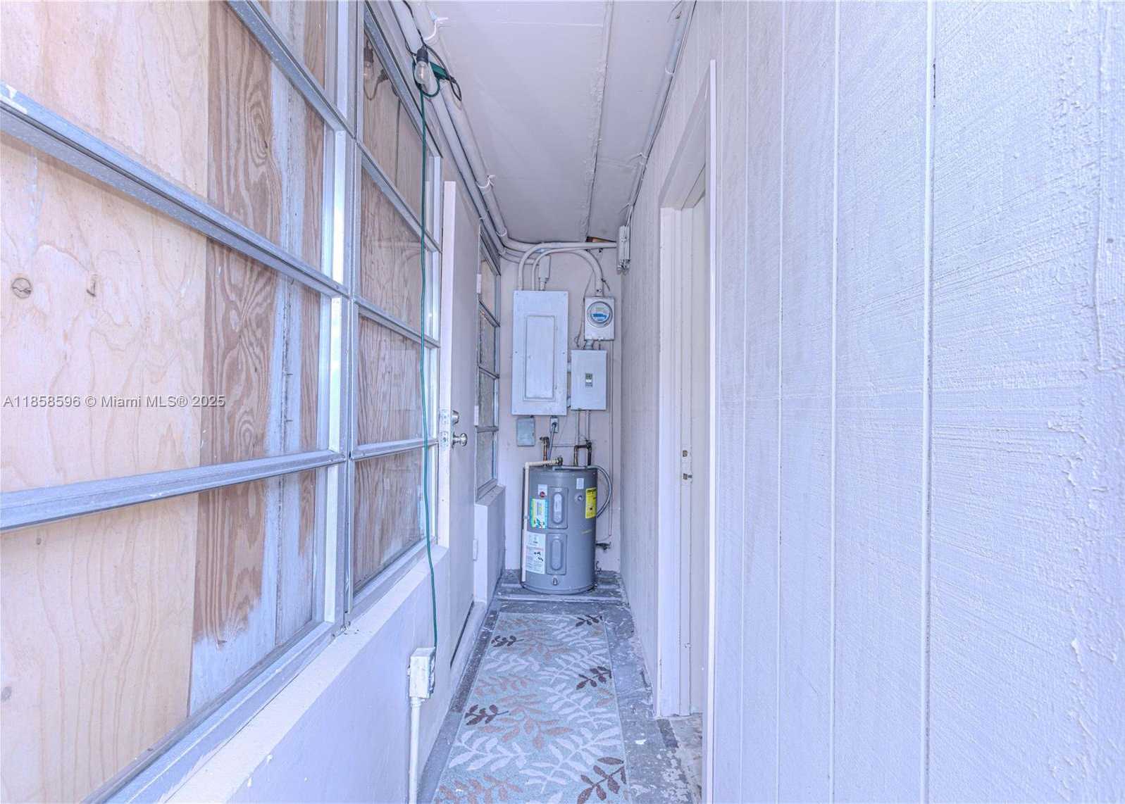 Small Image of 921 NORTH 31ST CT, Hollywood Number 44