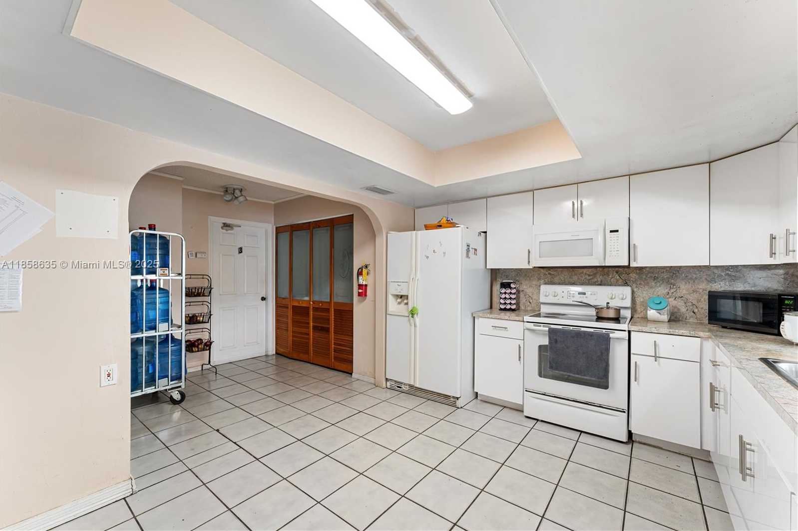 Small Image of 8100 SOUTH WEST 95TH CT, Miami Number 11
