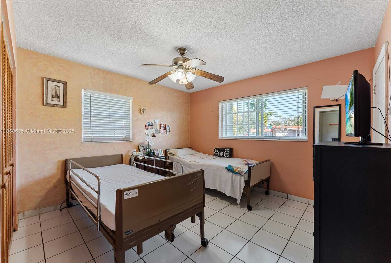 Small Image of 8100 SOUTH WEST 95TH CT, Miami Number 16
