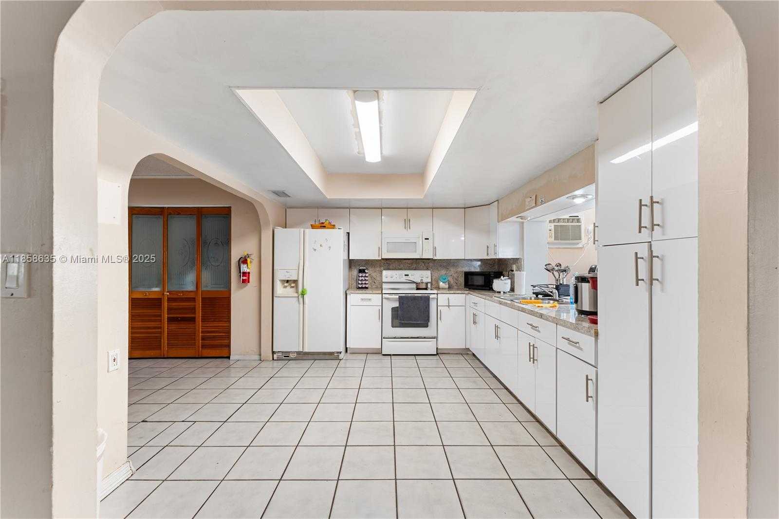 Small Image of 8100 SOUTH WEST 95TH CT, Miami Number 9