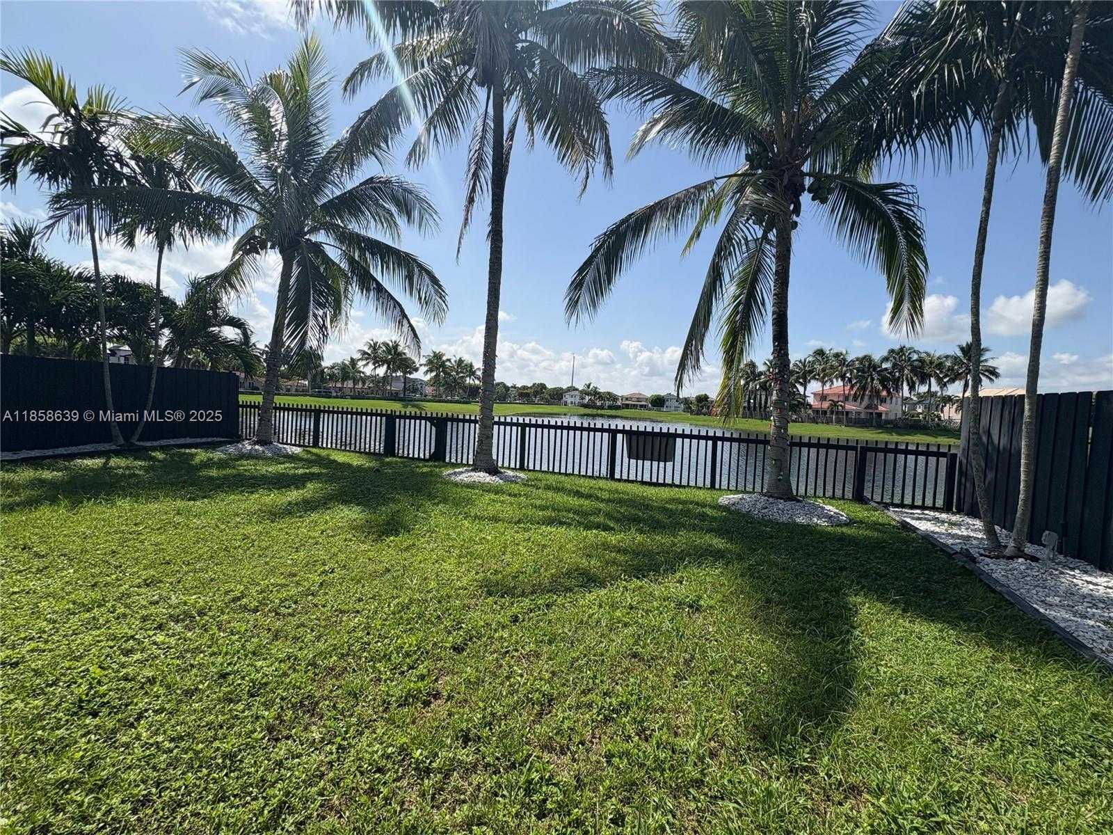 Small Image of 16258 SOUTH WEST 68TH TER, Miami Number 24