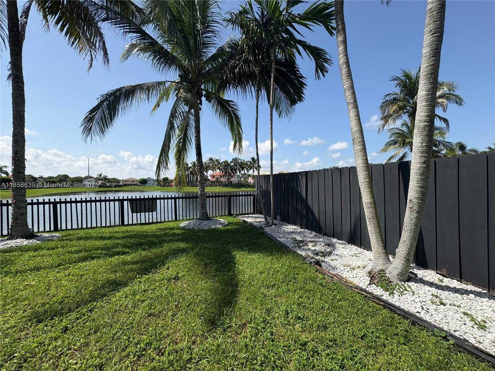 Small Image of 16258 SOUTH WEST 68TH TER, Miami Number 25