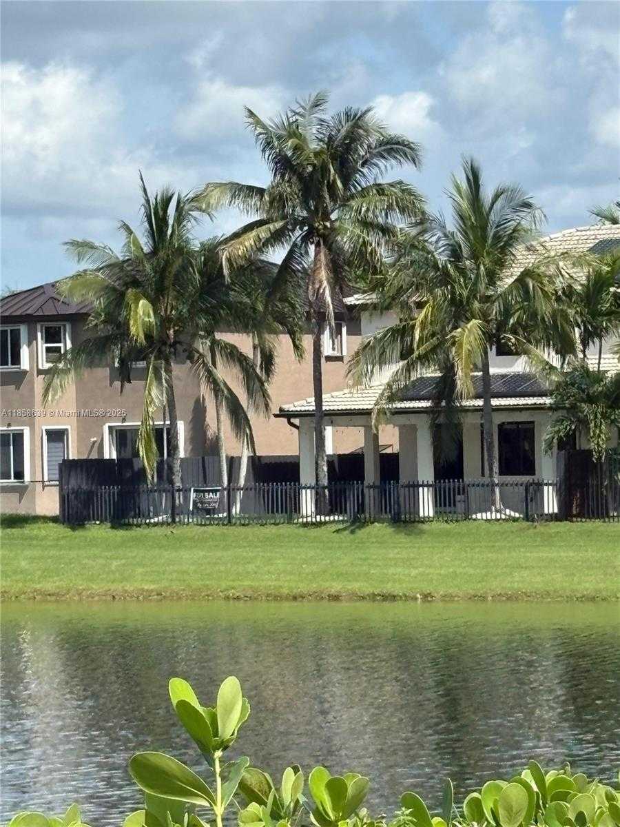 Small Image of 16258 SOUTH WEST 68TH TER, Miami Number 26