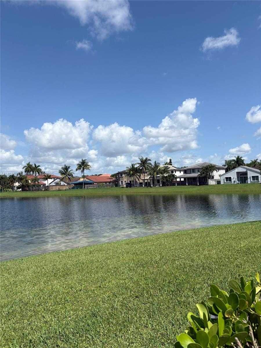Small Image of 16258 SOUTH WEST 68TH TER, Miami Number 27
