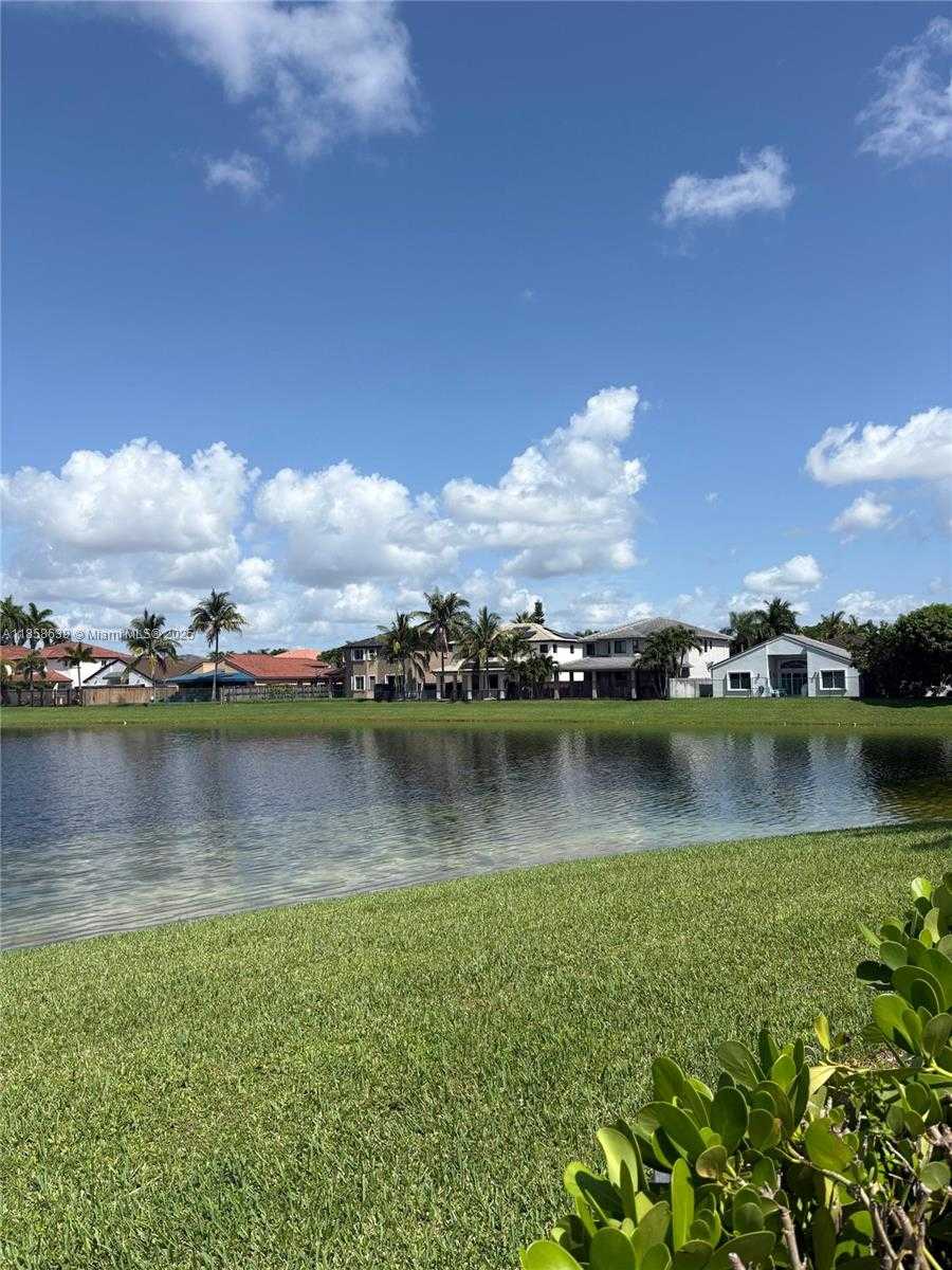 Small Image of 16258 SOUTH WEST 68TH TER, Miami Number 28