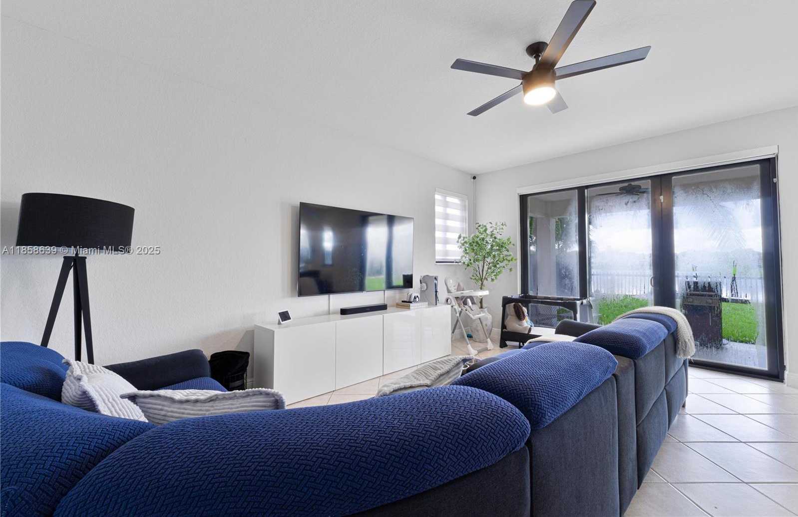 Small Image of 16258 SOUTH WEST 68TH TER, Miami Number 7