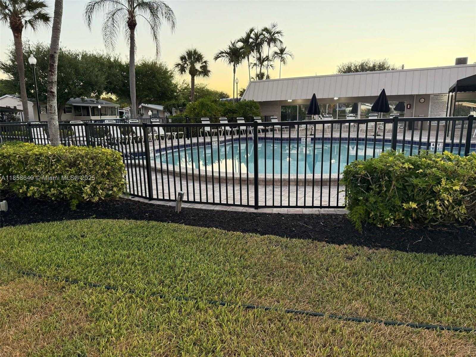 Small Image of 6881 NORTH WEST FOURTY THIRD TERRACE, Coconut Creek Number 23