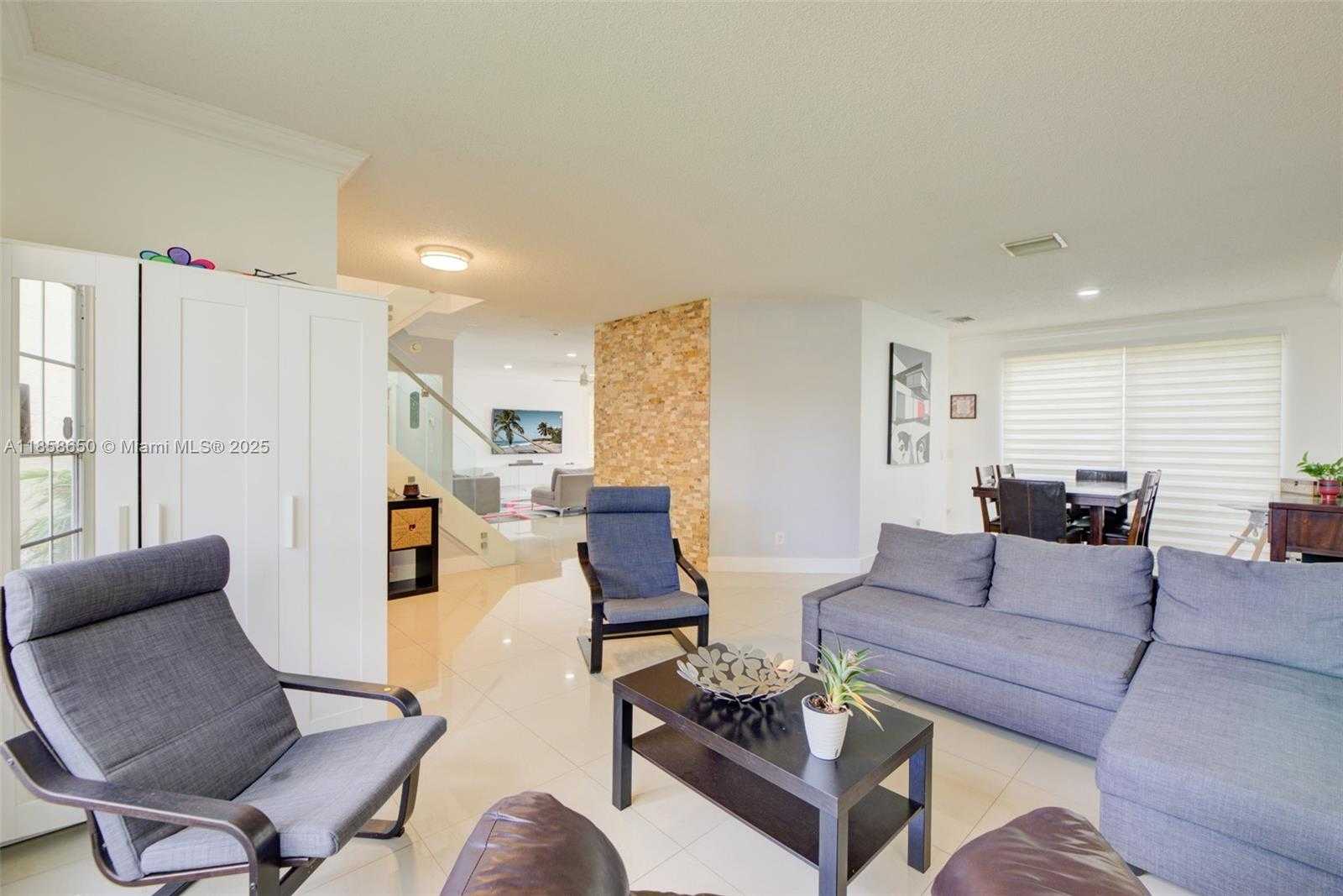 Small Image of 18196 SOUTH WEST 29TH ST, Miramar Number 14