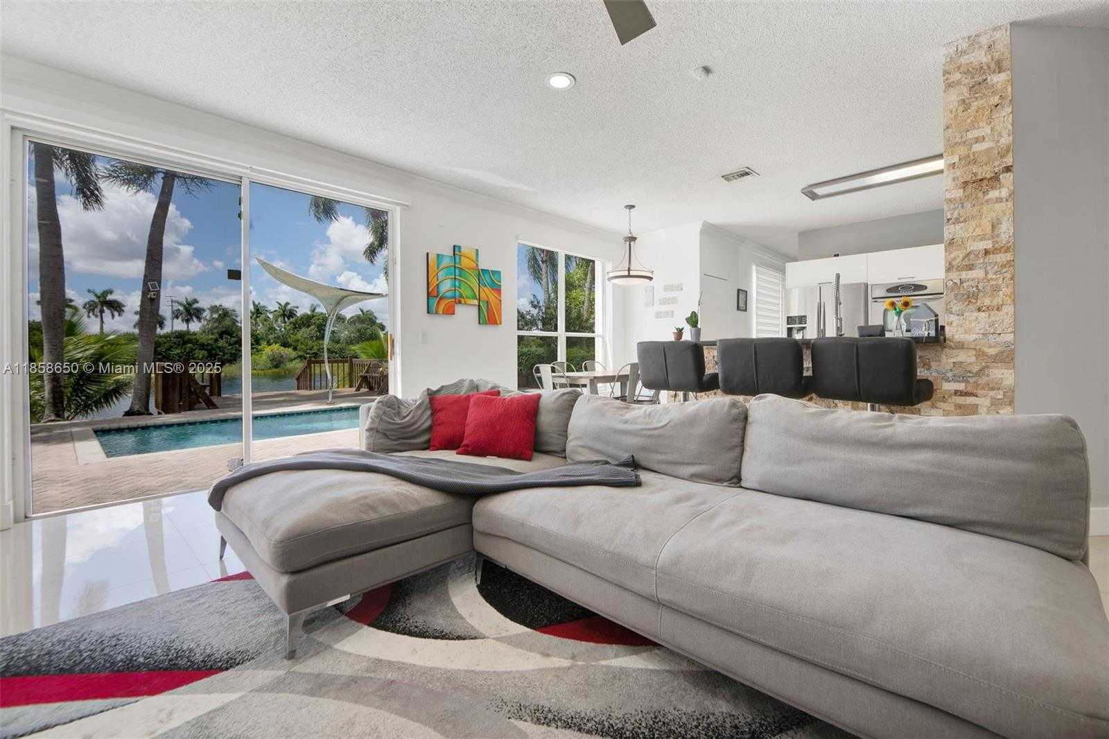 Small Image of 18196 SOUTH WEST 29TH ST, Miramar Number 20