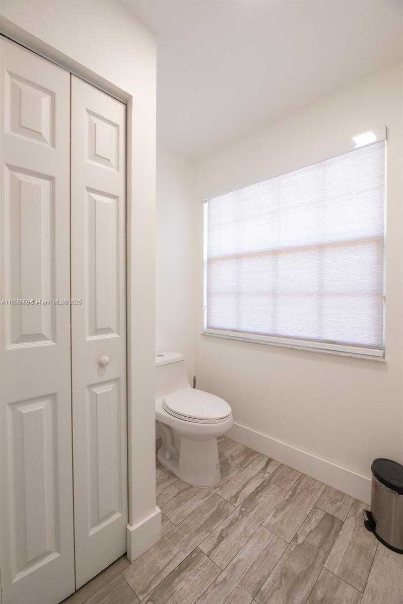 Small Image of 18196 SOUTH WEST 29TH ST, Miramar Number 33
