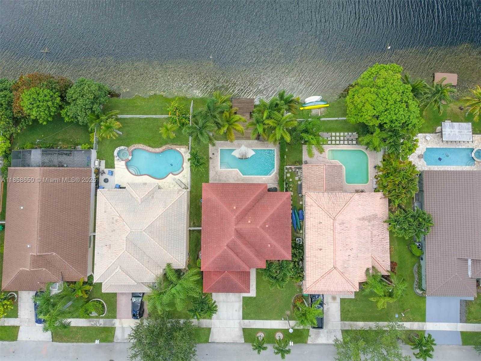 Small Image of 18196 SOUTH WEST 29TH ST, Miramar Number 8