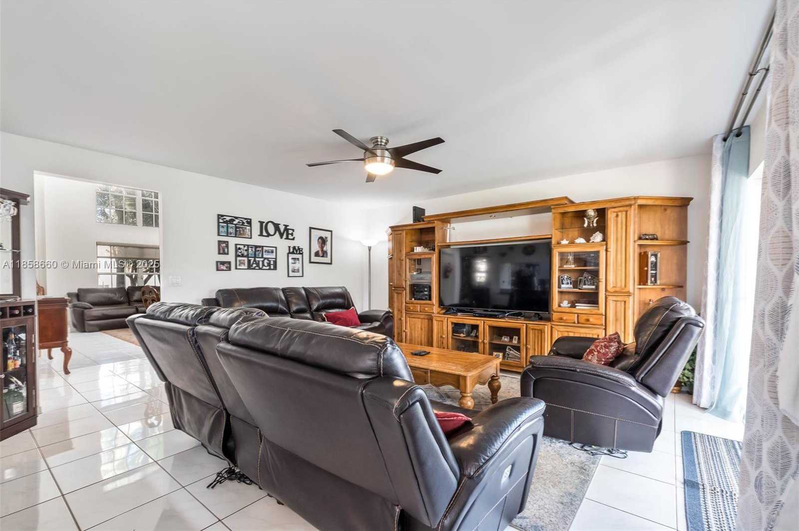 Small Image of 161 GRANADA AVE, Weston Number 14