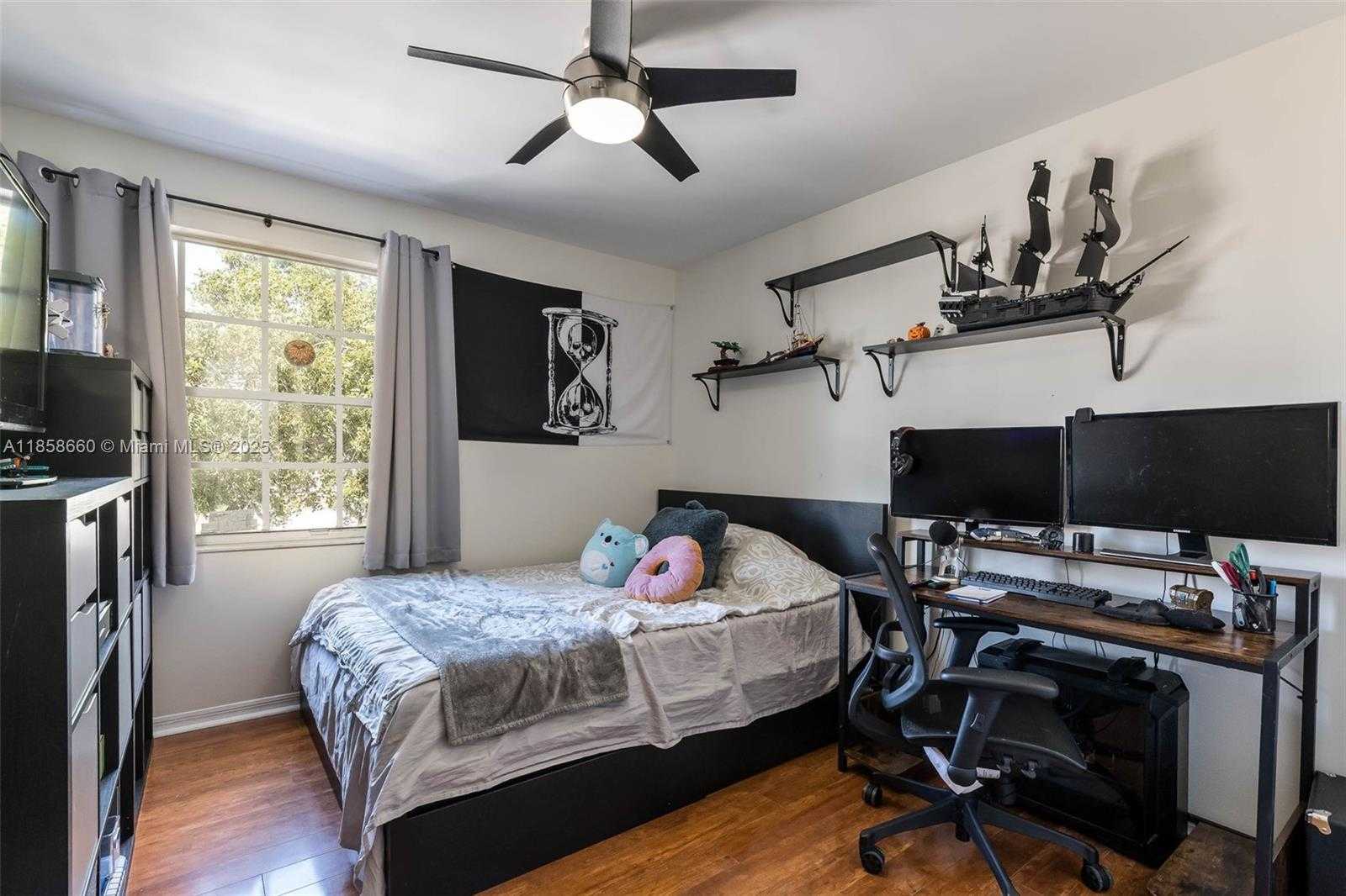 Small Image of 161 GRANADA AVE, Weston Number 25