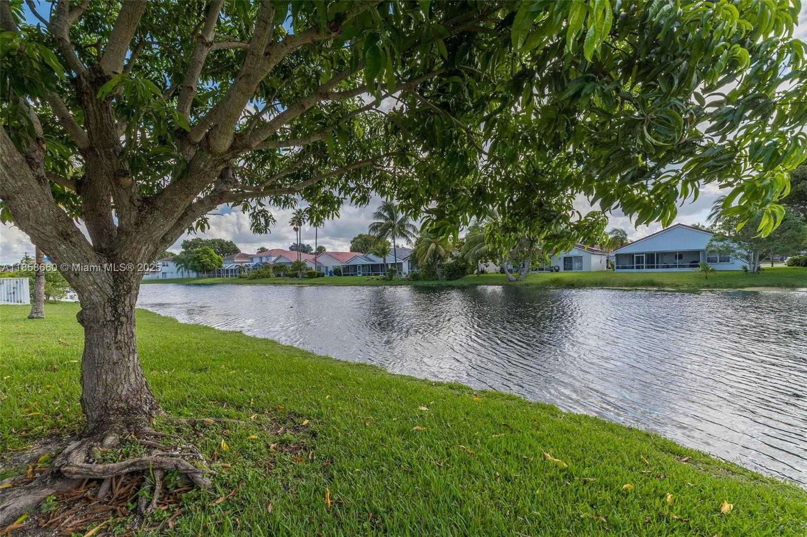 Small Image of 161 GRANADA AVE, Weston Number 3