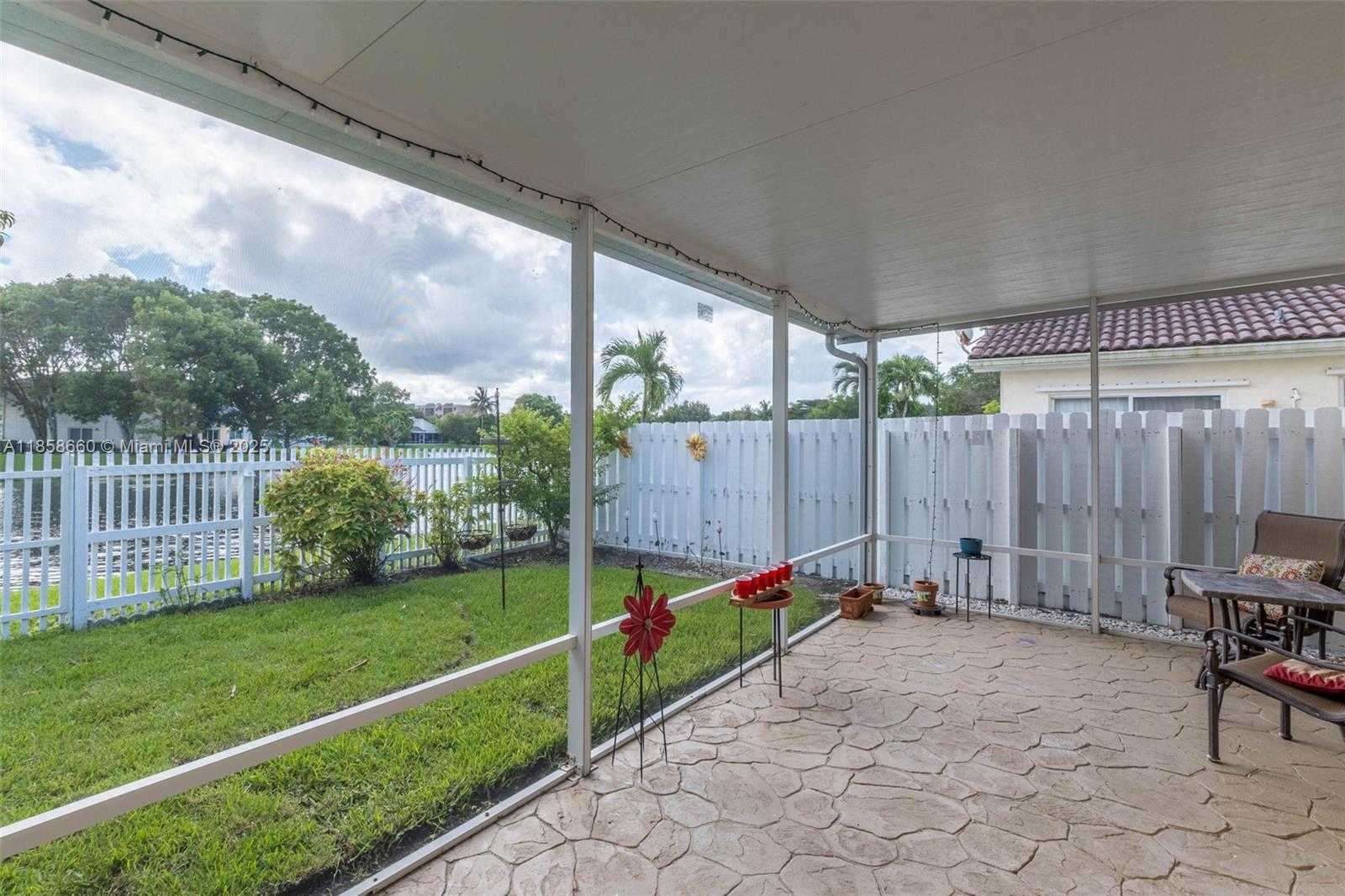 Small Image of 161 GRANADA AVE, Weston Number 32