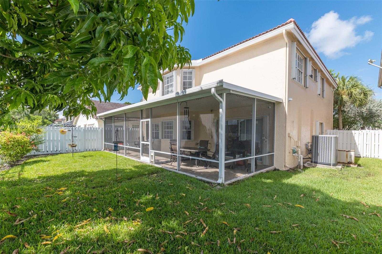 Small Image of 161 GRANADA AVE, Weston Number 34