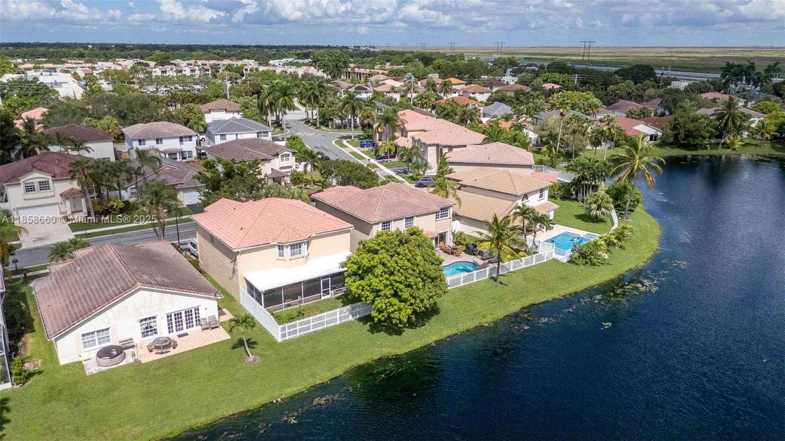 Small Image of 161 GRANADA AVE, Weston Number 37