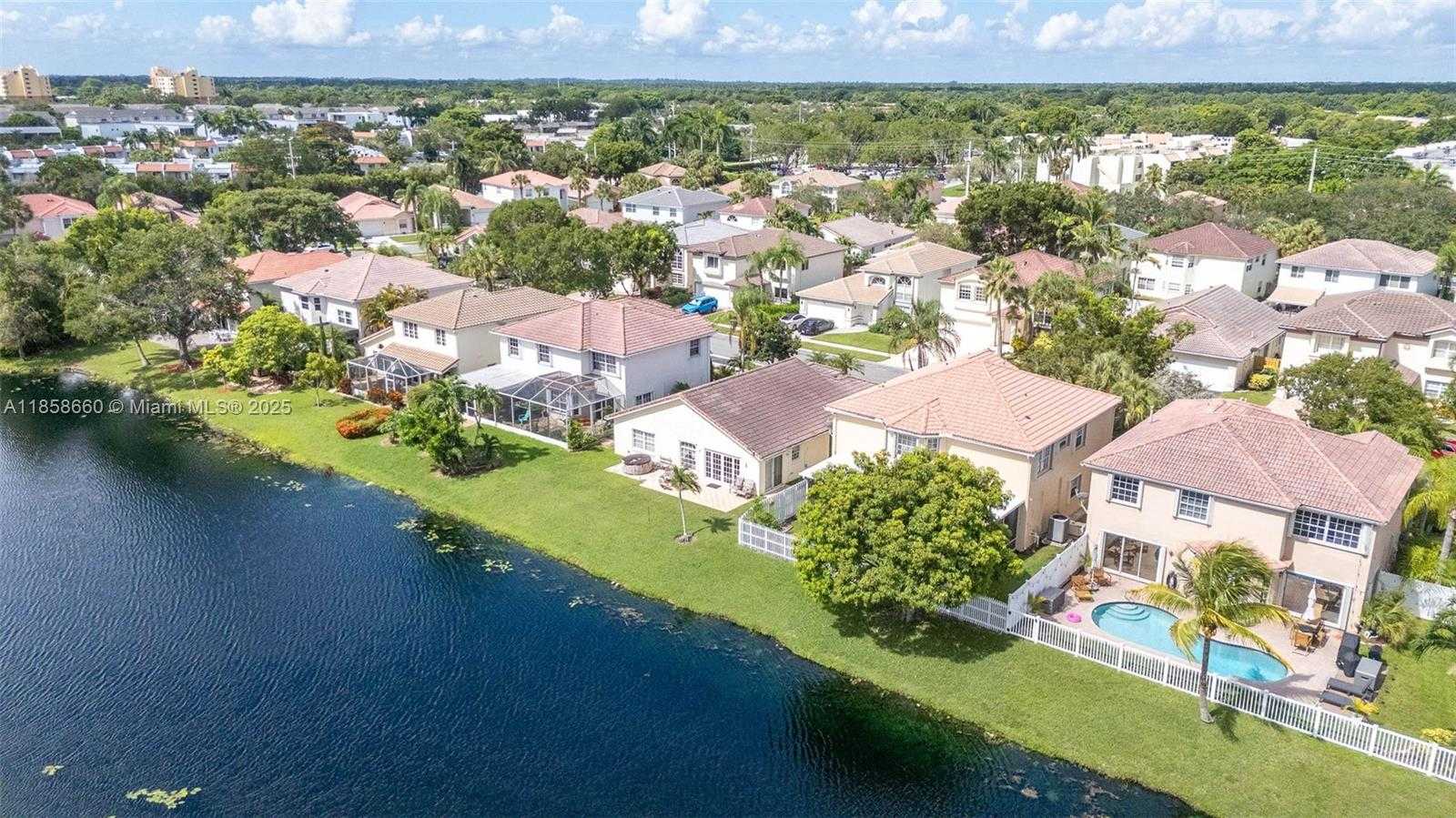 Small Image of 161 GRANADA AVE, Weston Number 39