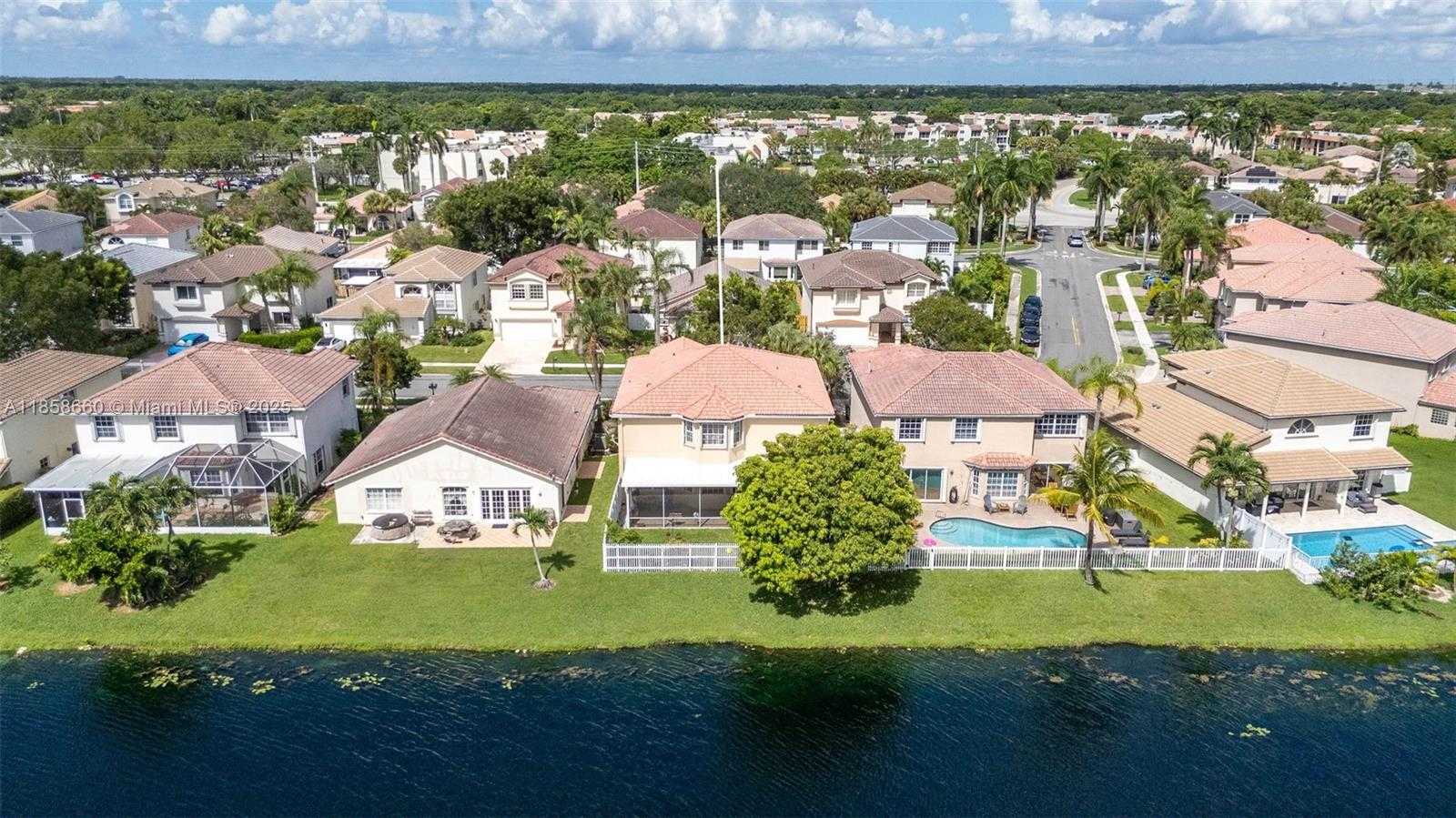 Small Image of 161 GRANADA AVE, Weston Number 48