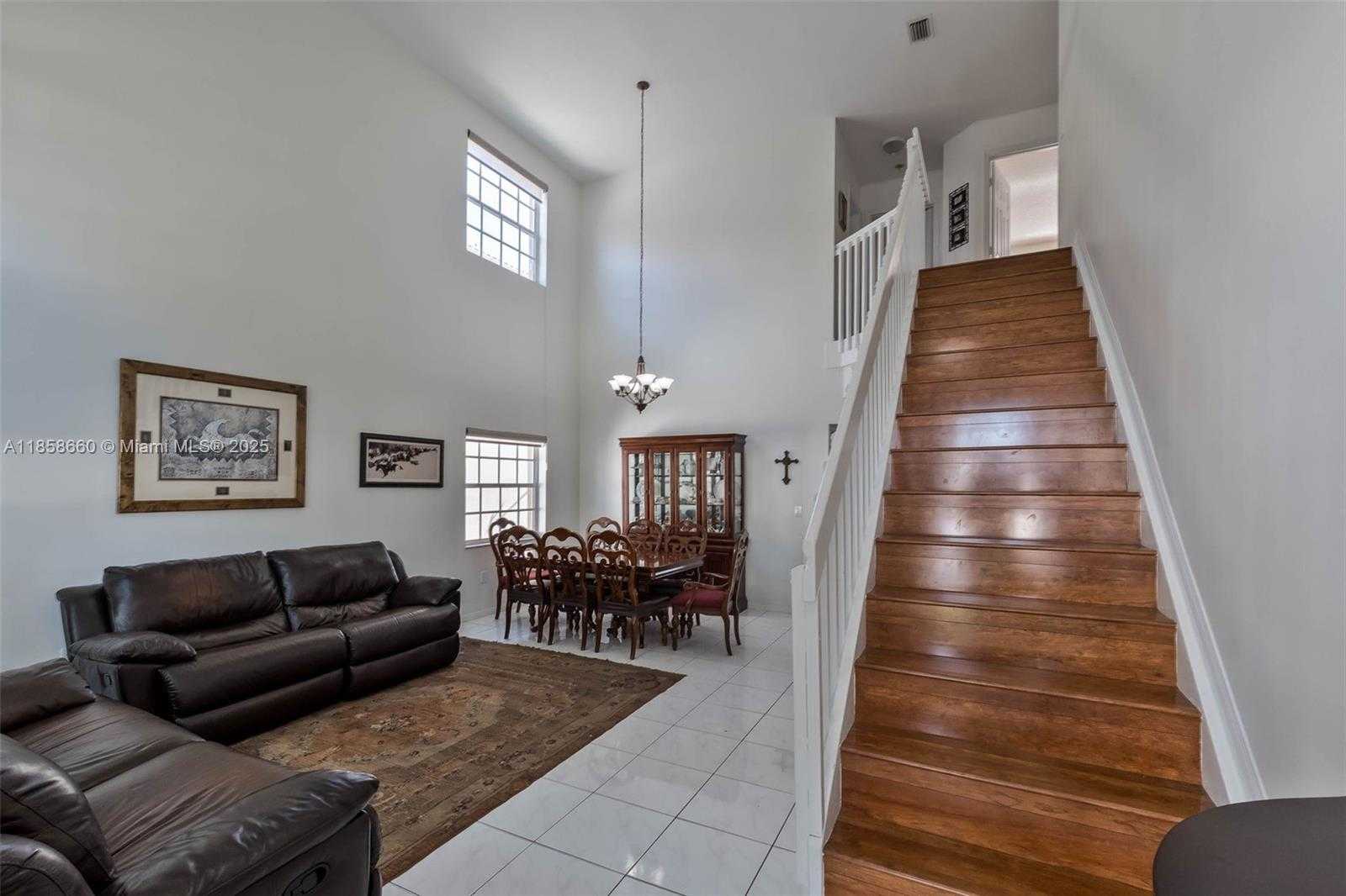 Small Image of 161 GRANADA AVE, Weston Number 6