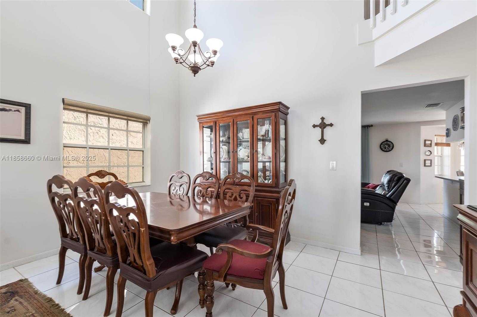 Small Image of 161 GRANADA AVE, Weston Number 9