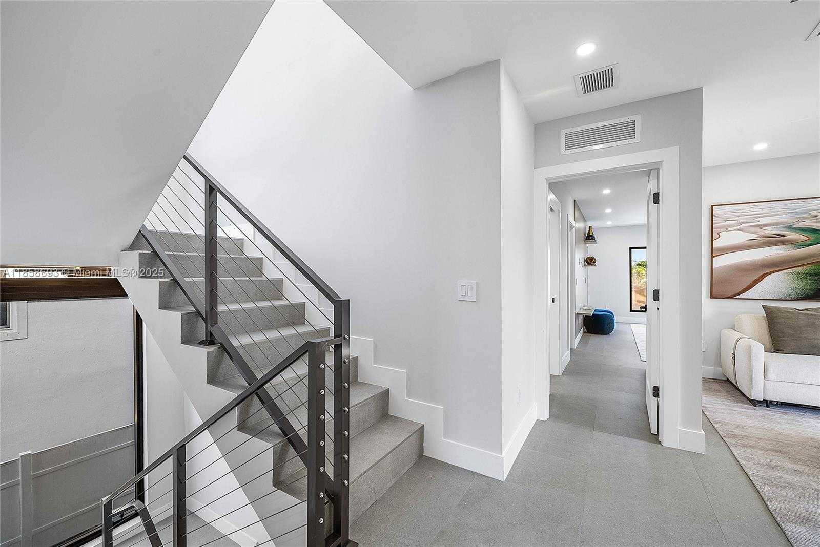 Small Image of 3225 CANAL DR, Pompano Beach Number 21