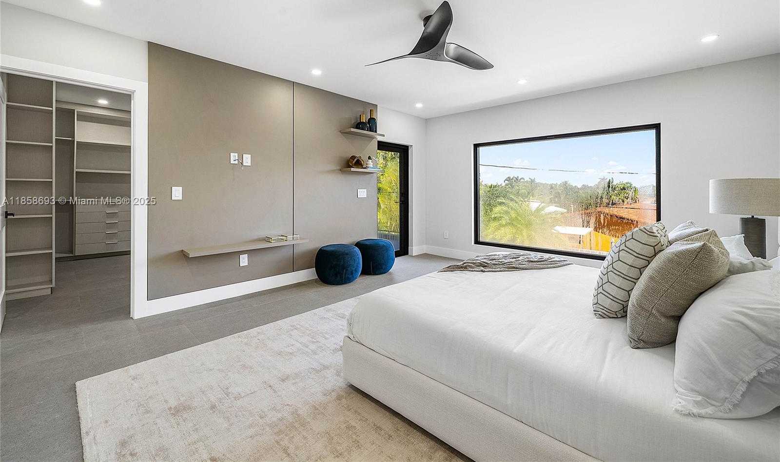 Small Image of 3225 CANAL DR, Pompano Beach Number 25