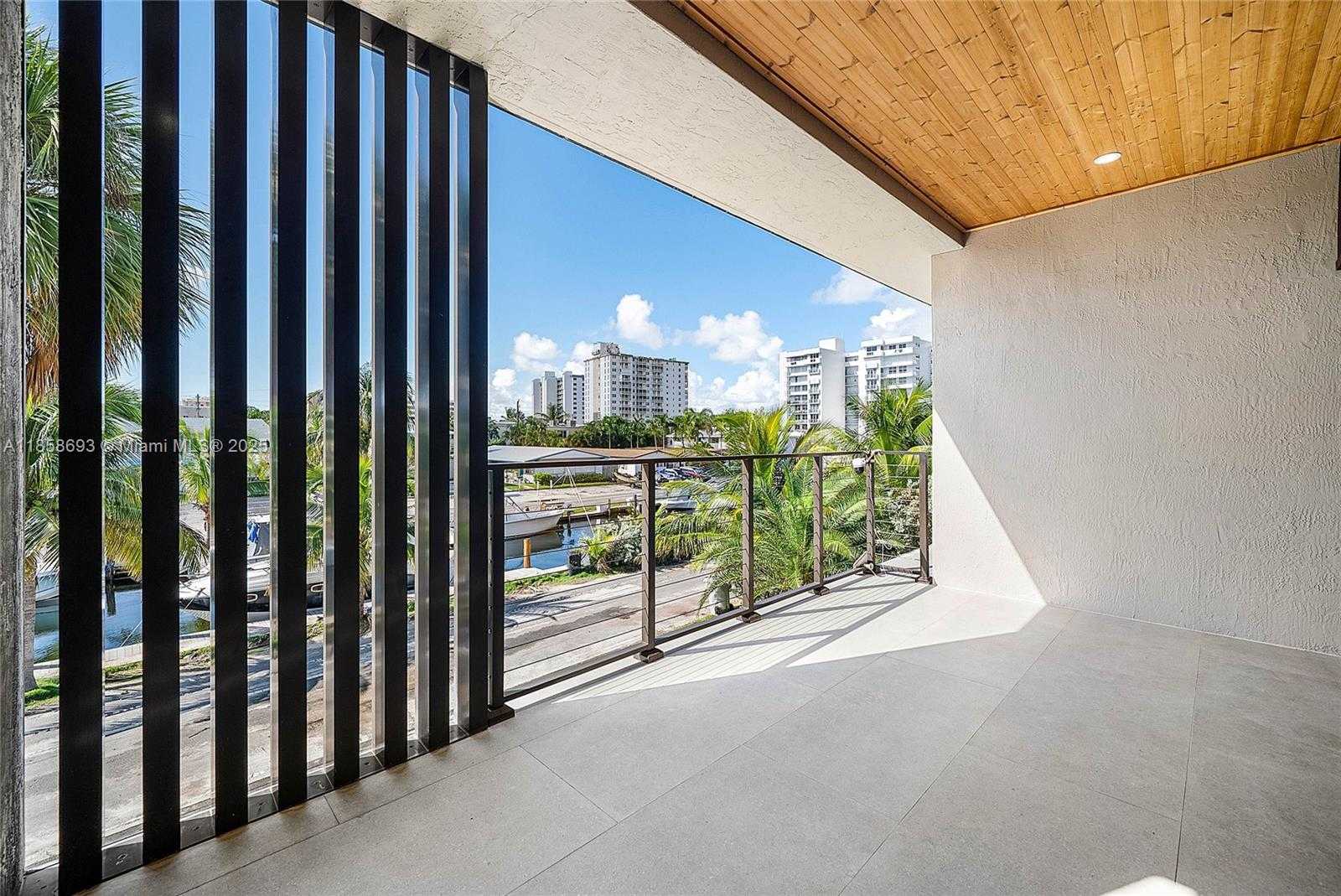 Small Image of 3225 CANAL DR, Pompano Beach Number 40