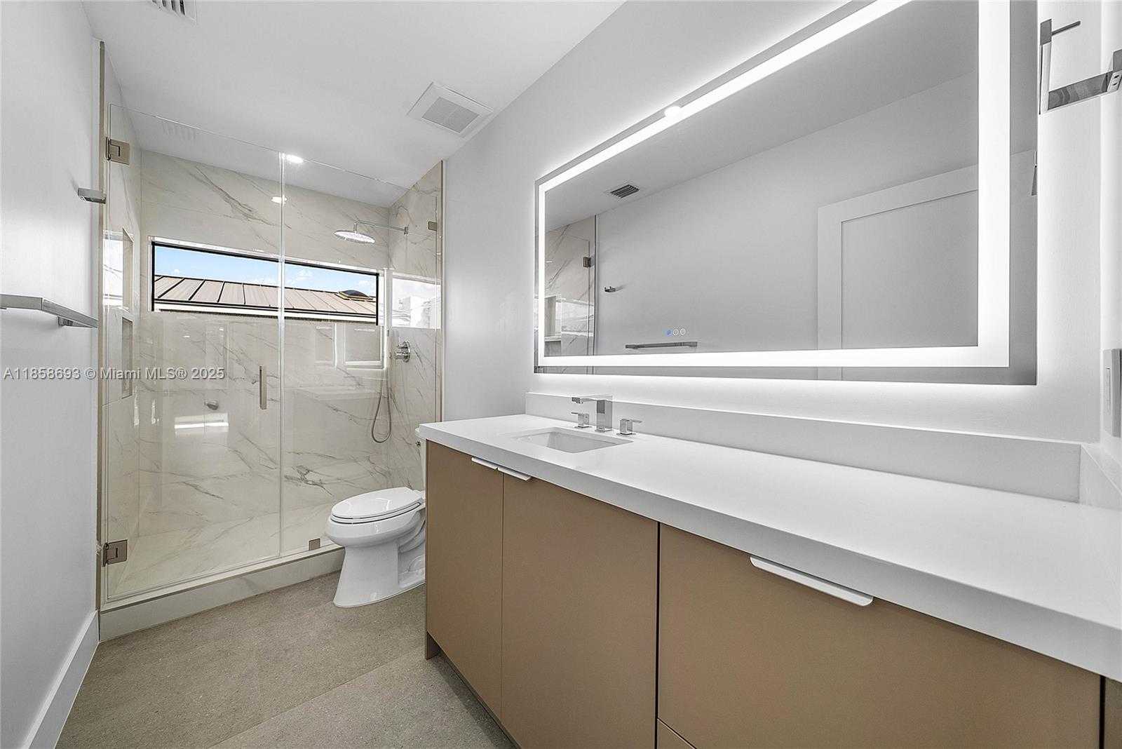 Small Image of 3225 CANAL DR, Pompano Beach Number 43