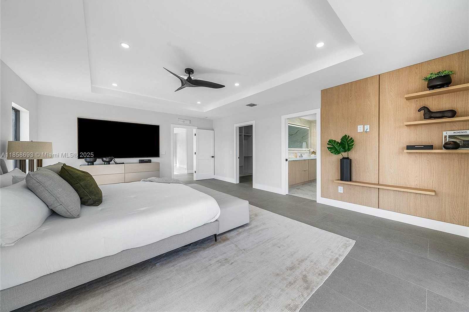 Small Image of 3225 CANAL DR, Pompano Beach Number 50