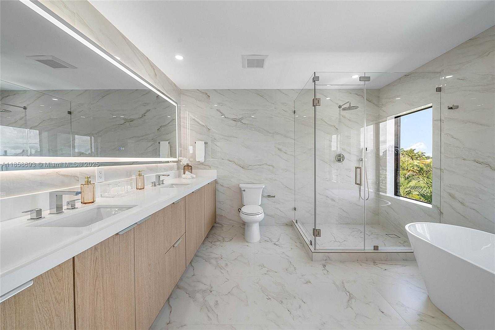 Small Image of 3225 CANAL DR, Pompano Beach Number 55