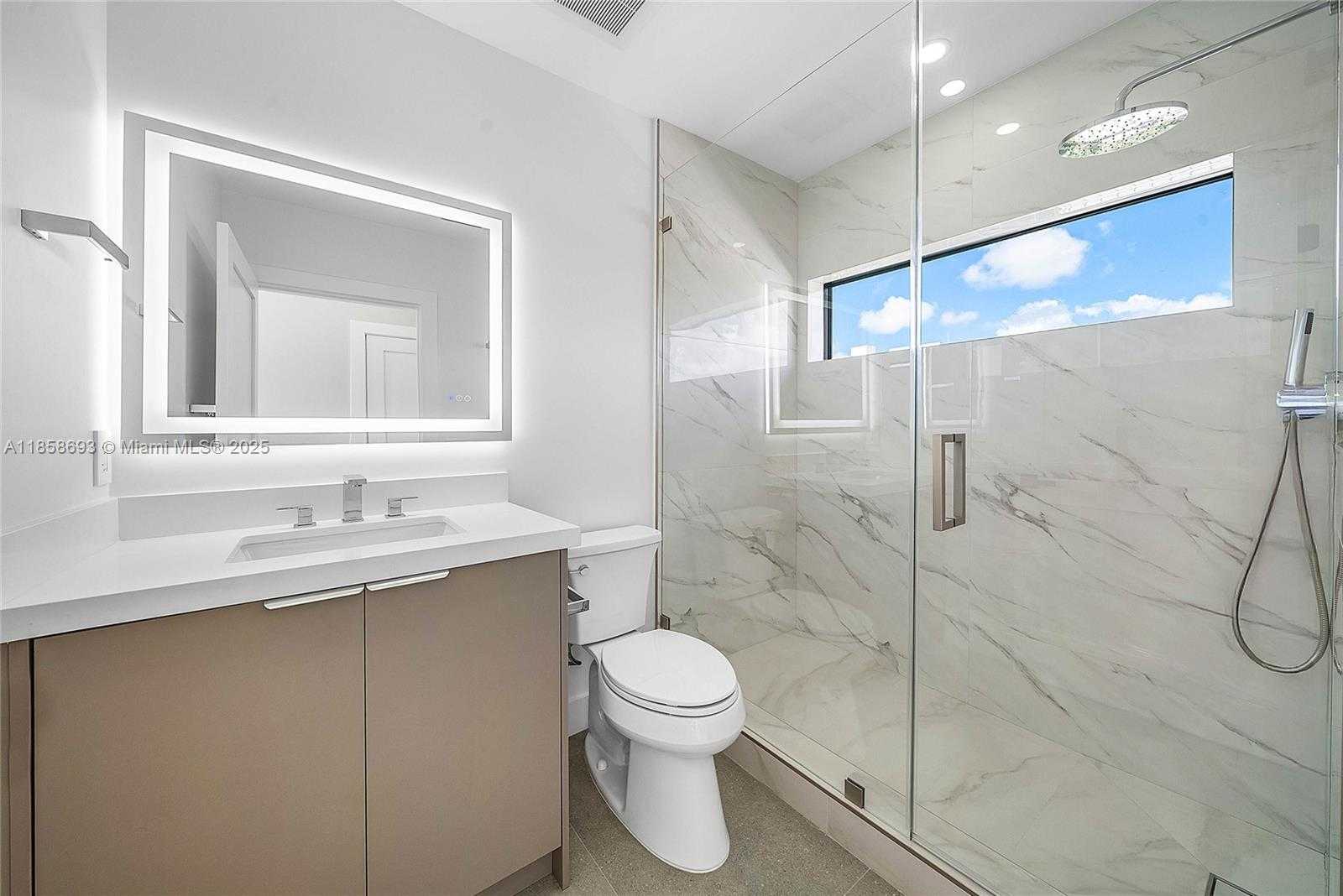 Small Image of 3225 CANAL DR, Pompano Beach Number 57