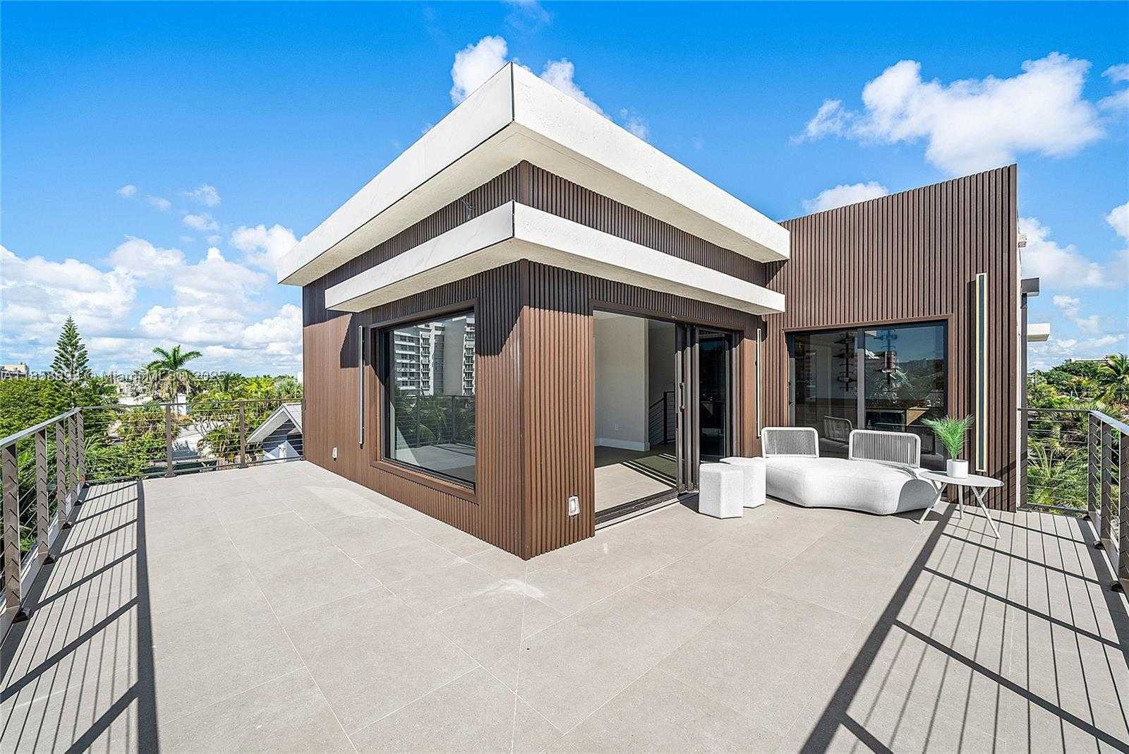 Small Image of 3225 CANAL DR, Pompano Beach Number 59