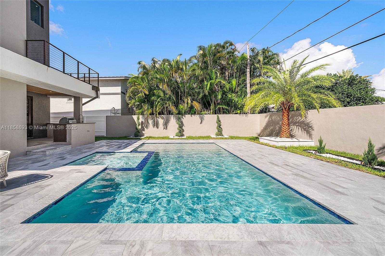 Small Image of 3225 CANAL DR, Pompano Beach Number 71