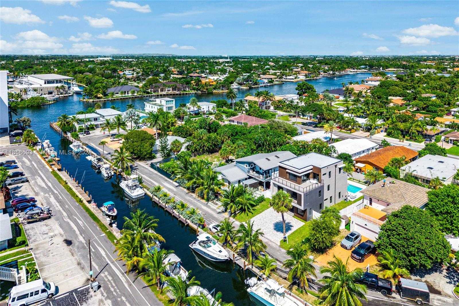 Small Image of 3225 CANAL DR, Pompano Beach Number 87