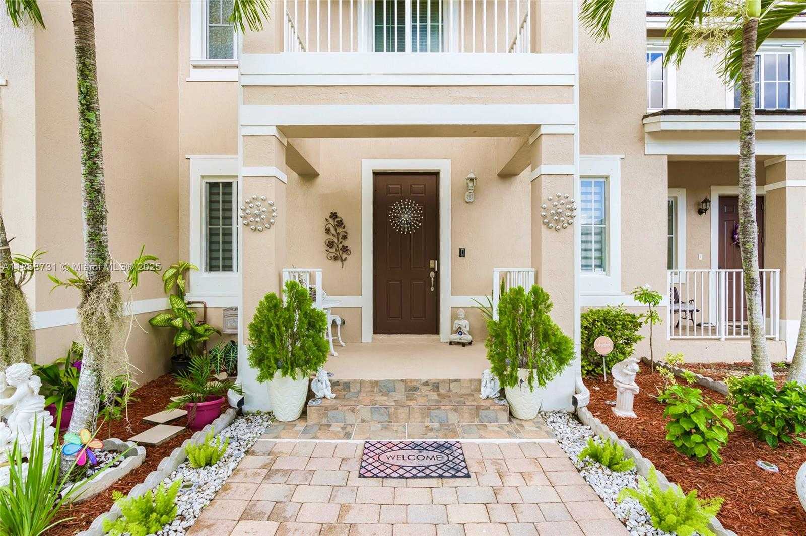 Small Image of 27356 SOUTH WEST 142ND CT, Homestead Number 3