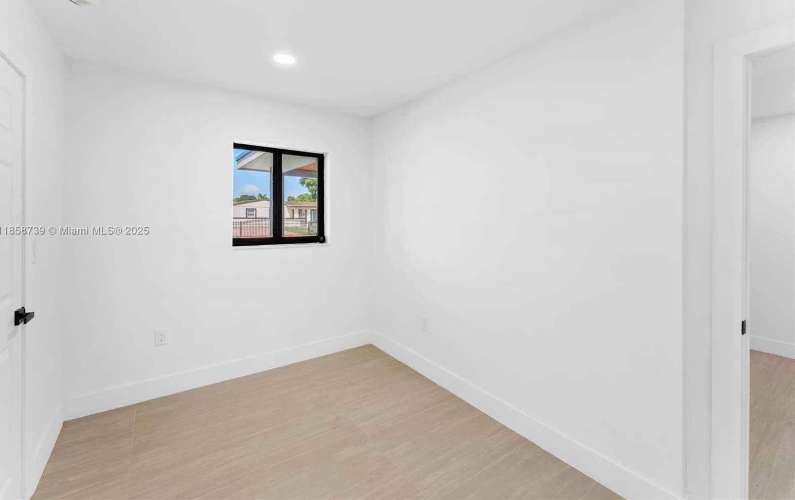 Small Image of 17211 NORTH WEST 43RD AVE, Miami Gardens Number 10