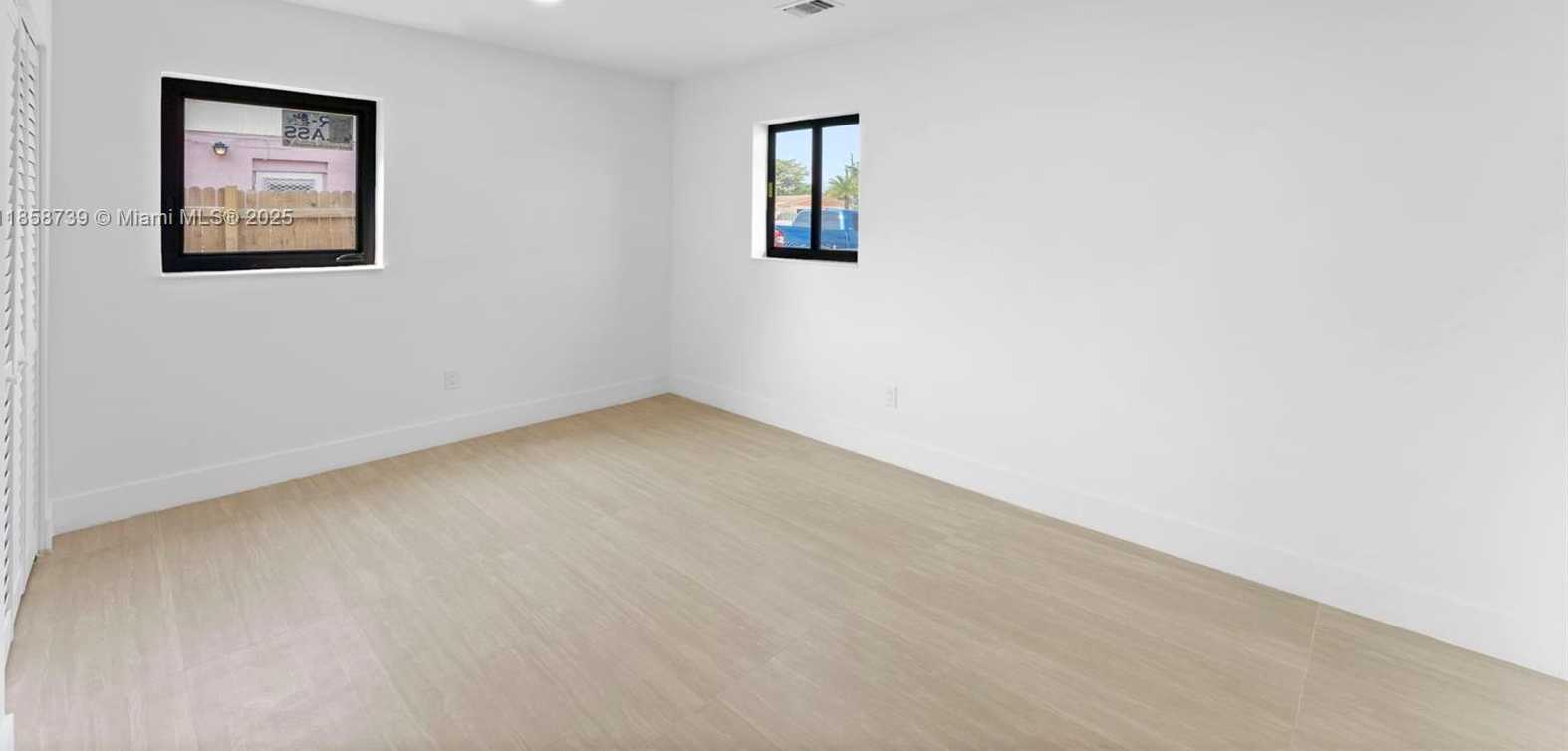 Small Image of 17211 NORTH WEST 43RD AVE, Miami Gardens Number 14