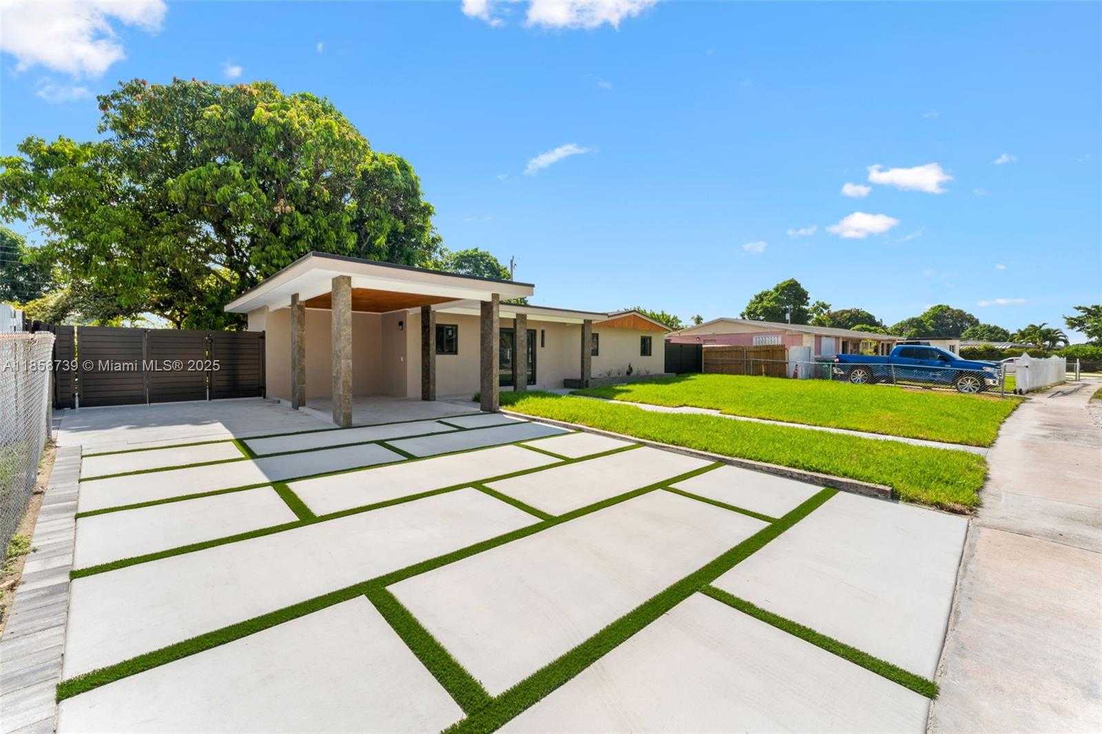 Small Image of 17211 NORTH WEST 43RD AVE, Miami Gardens Number 2