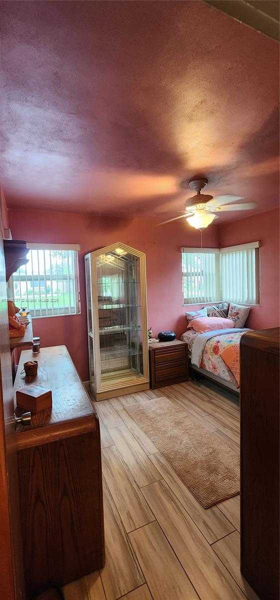 Small Image of 6670 PERRY ST, Hollywood Number 20