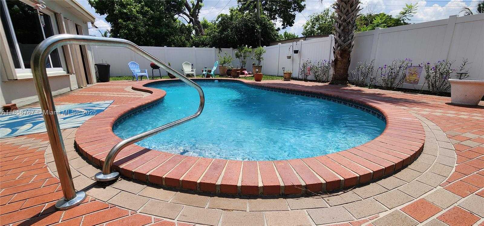 Small Image of 6670 PERRY ST, Hollywood Number 43