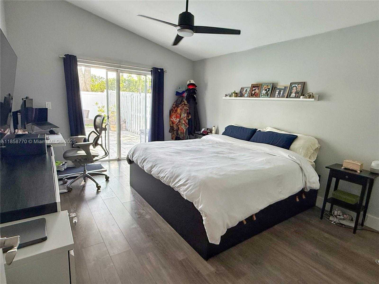 Small Image of 2411 NORTH WEST 184TH TER, Pembroke Pines Number 14